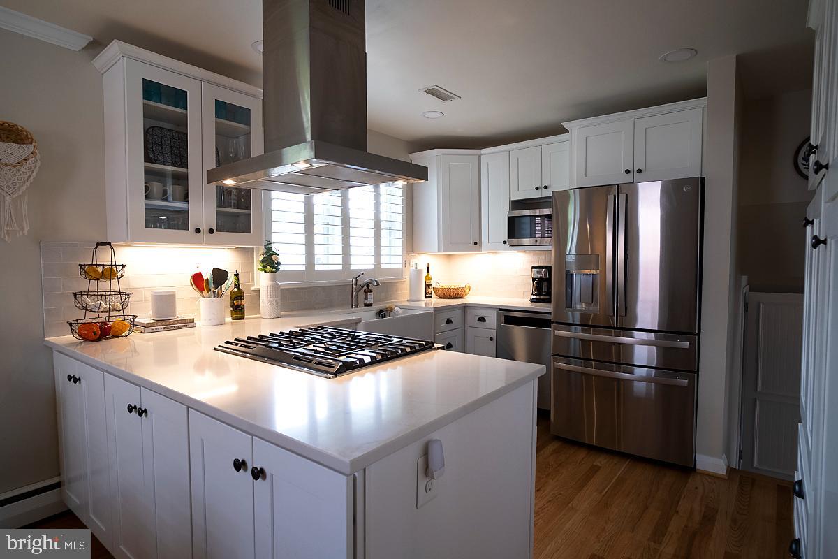 Plenty of cabinet space