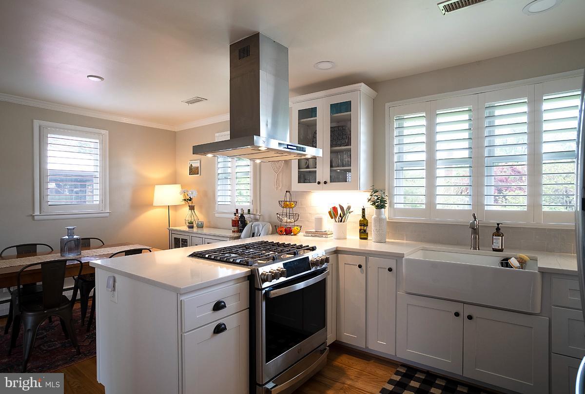 NEW kitchen