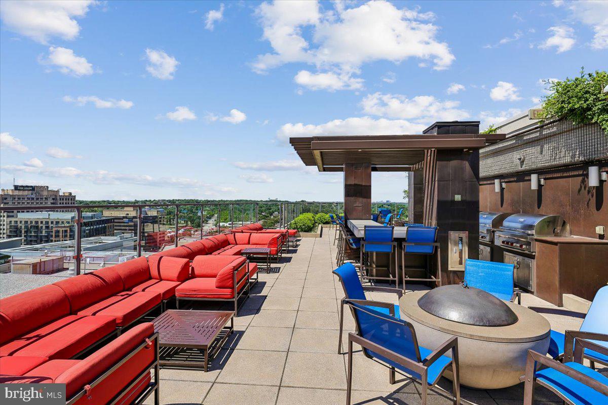 851 North Glebe Road, Unit 1003 Arlington, VA 22203 - Photo 23 of 73