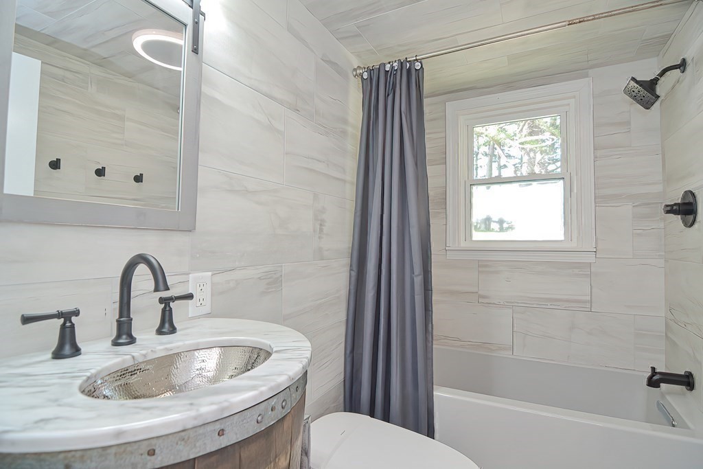 12 Sylvia Road North Reading, MA 01864 - Photo 34 of 38 Gallery Image 34