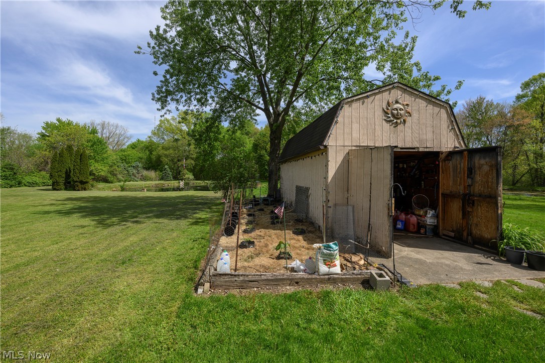 2677 Summit Road Akron, OH 44321 - Photo 27 of 33