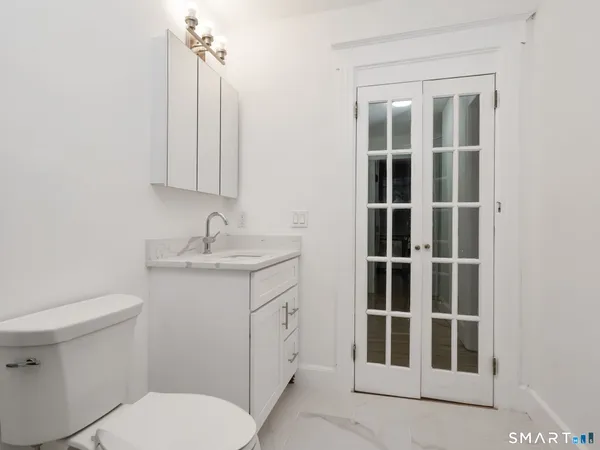 $3,300 | 27 5th Street, Unit 2, Stamford, CT 06905