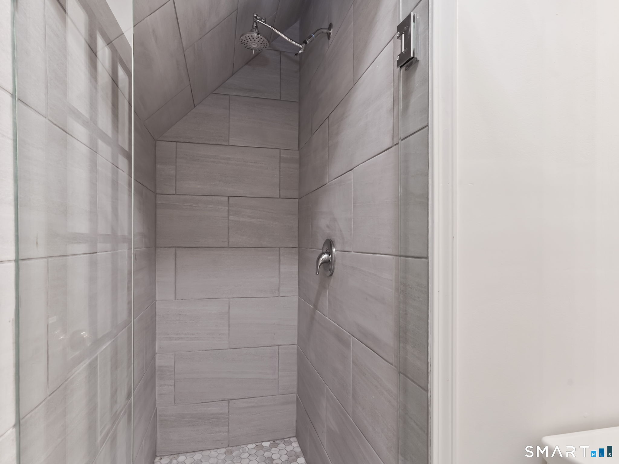 27 5th Street, Unit 2 Stamford, CT 06905 - Photo 22 of 23