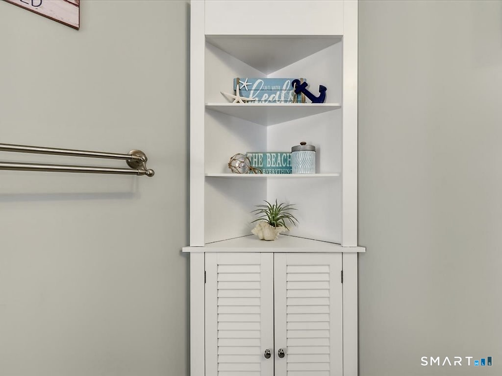 75 Shore Road Clinton, CT 06413 - Photo 30 of 40 a view of an entryway