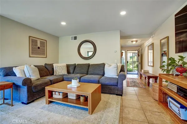 $389,000 | 1740 Pala Lake Drive, Fallbrook, CA 92028