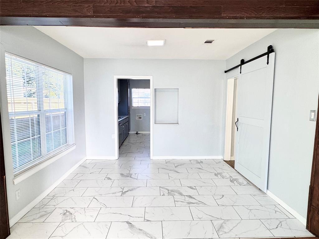 202 North Riverside Drive Fort Worth, TX 76111 - Photo 10 of 25 a view interior of the house