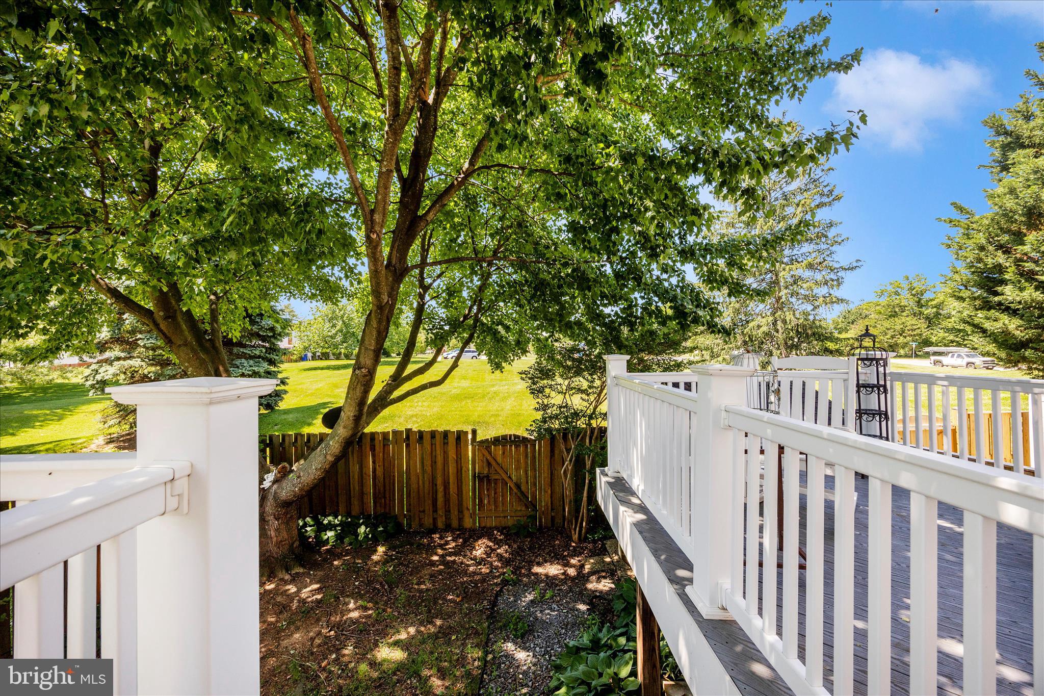 6611 Haydown Court Frederick, MD 21703 - Photo 28 of 33 Deck View