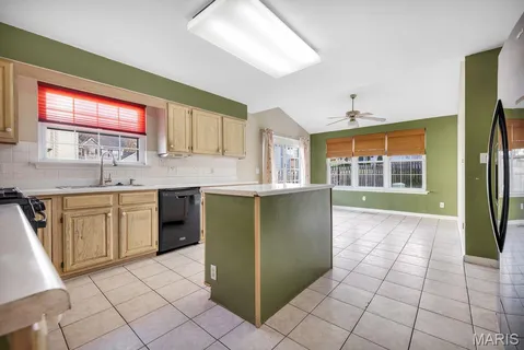 $375,000 | 1605 Fahrpark Court, St. Louis, MO 63146