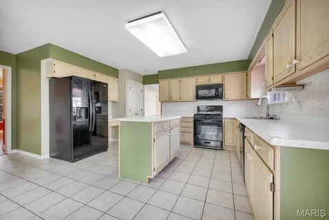 $375,000 | 1605 Fahrpark Court, St. Louis, MO 63146