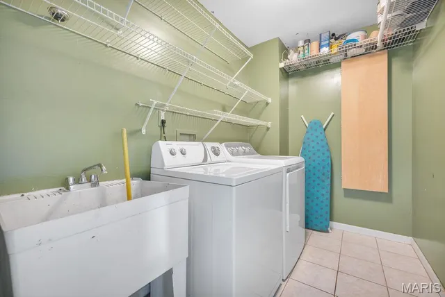 $375,000 | 1605 Fahrpark Court, St. Louis, MO 63146