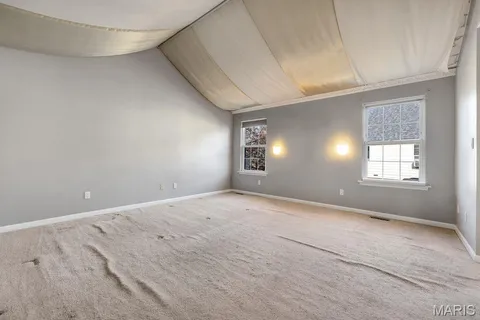 $375,000 | 1605 Fahrpark Court, St. Louis, MO 63146