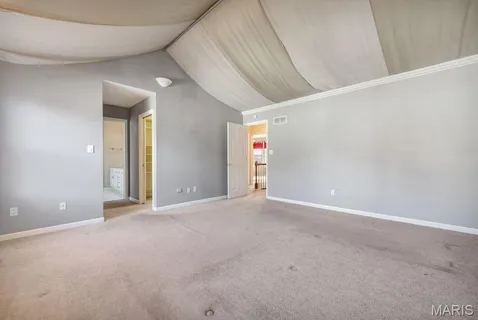 $375,000 | 1605 Fahrpark Court, St. Louis, MO 63146