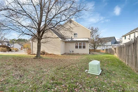 $375,000 | 1605 Fahrpark Court, St. Louis, MO 63146