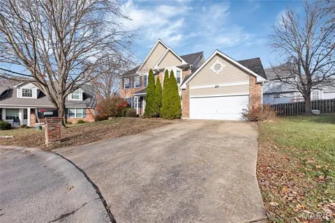 $375,000 | 1605 Fahrpark Court, St. Louis, MO 63146