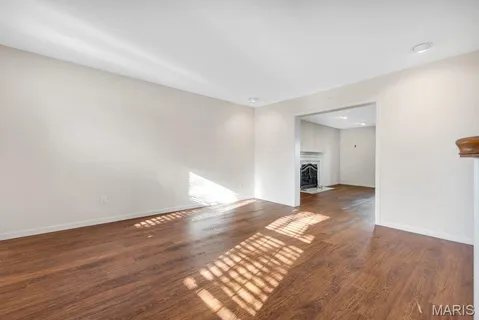 $375,000 | 1605 Fahrpark Court, St. Louis, MO 63146