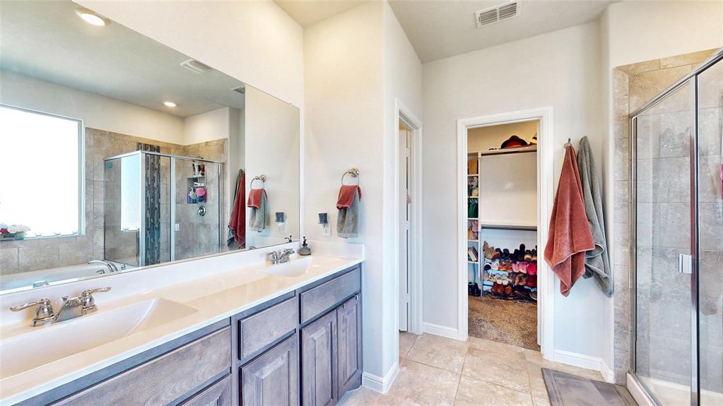 444 Skipper Lane Azle, TX 76020 - Photo 18 of 33