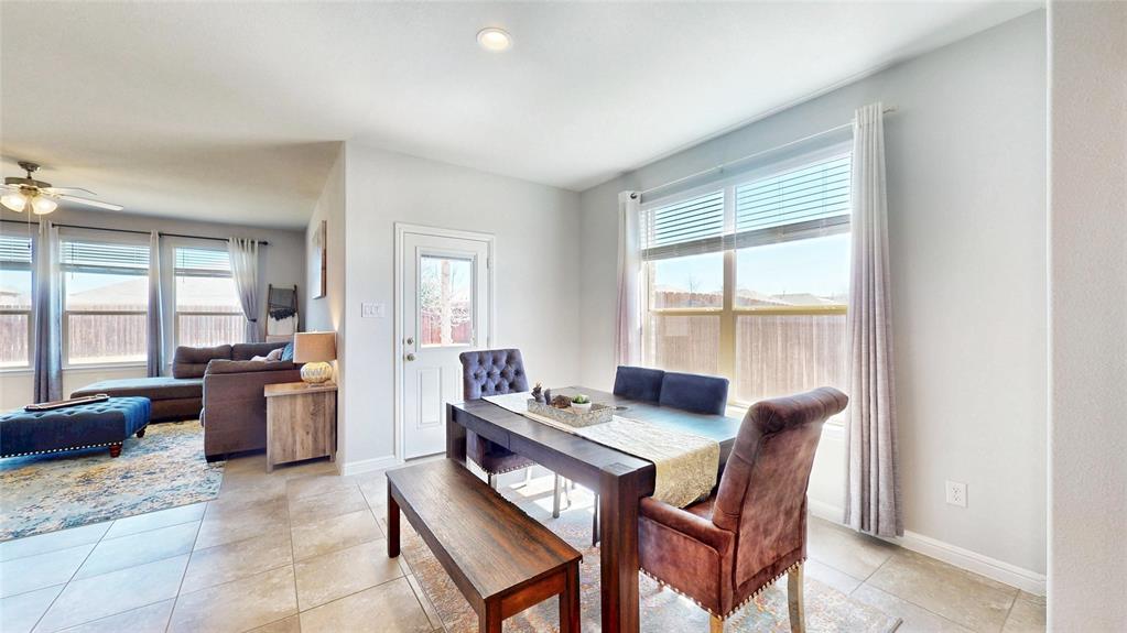 444 Skipper Lane Azle, TX 76020 - Photo 7 of 33