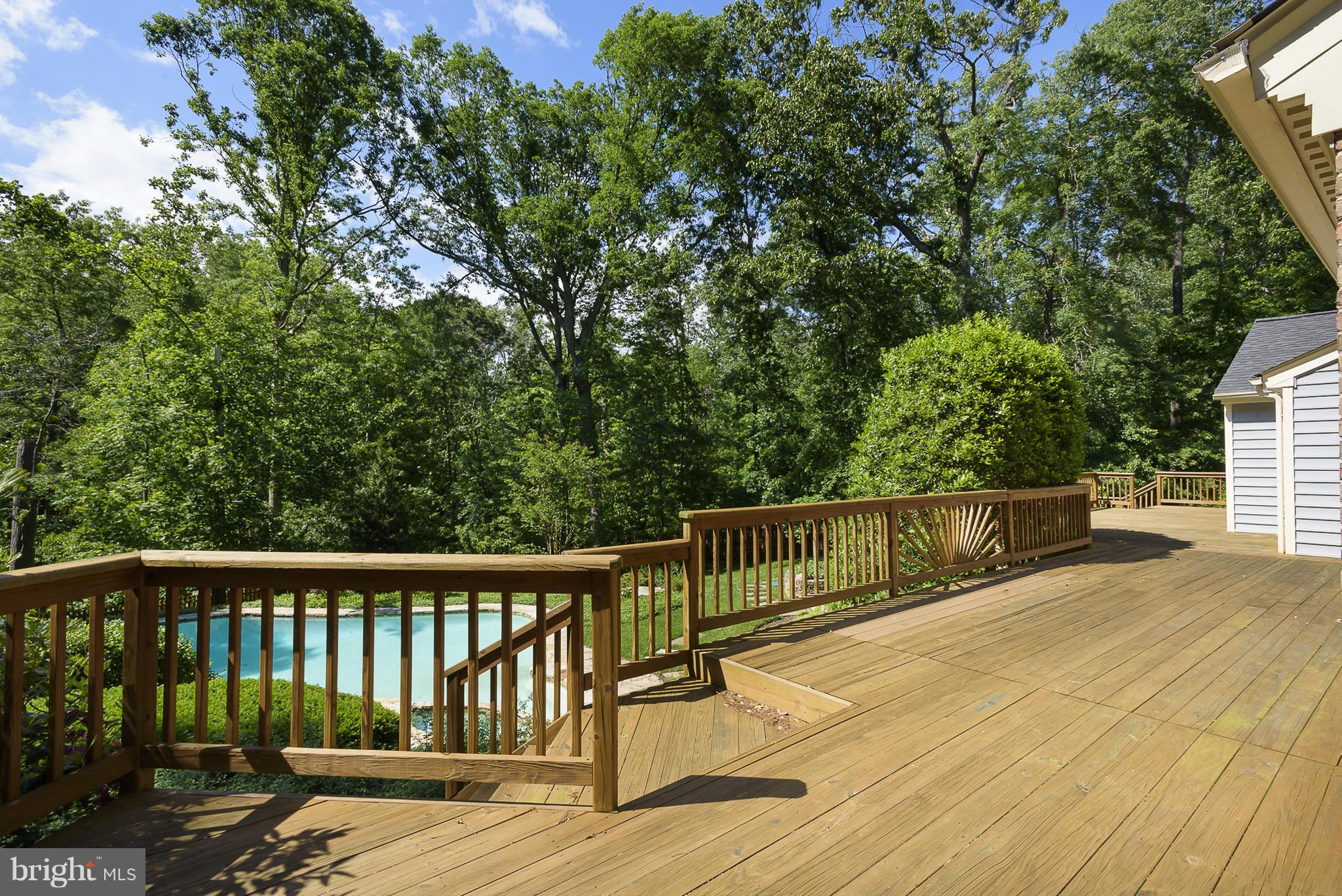 12408 Benson Branch Road Ellicott City, MD 21042 - Photo 27 of 30 Deck