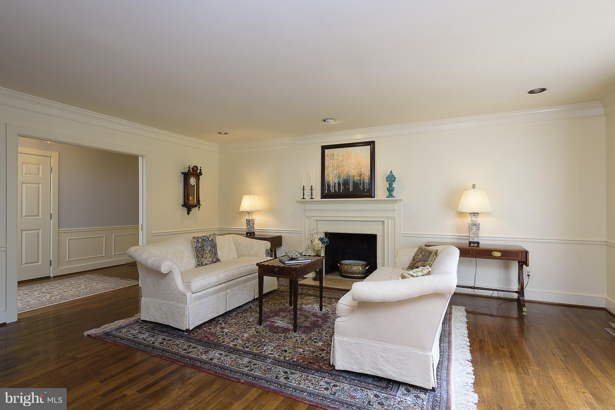 12408 Benson Branch Road Ellicott City, MD 21042 - Photo 7 of 30 Living Room
