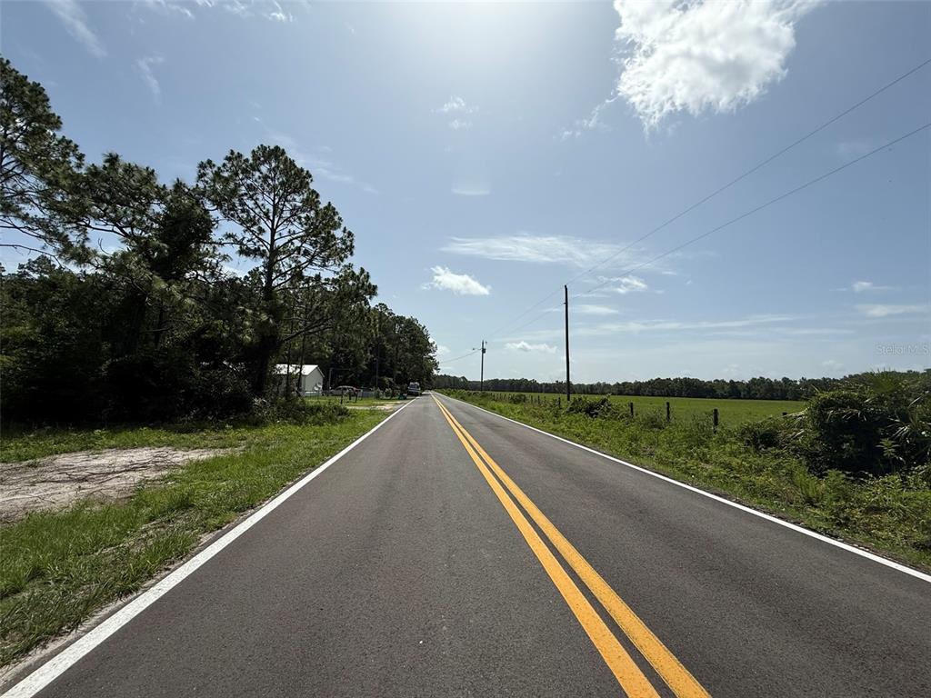 174 Millican Road Palatka, FL 32177 - Photo 2 of 9 a view of a balcony with yard