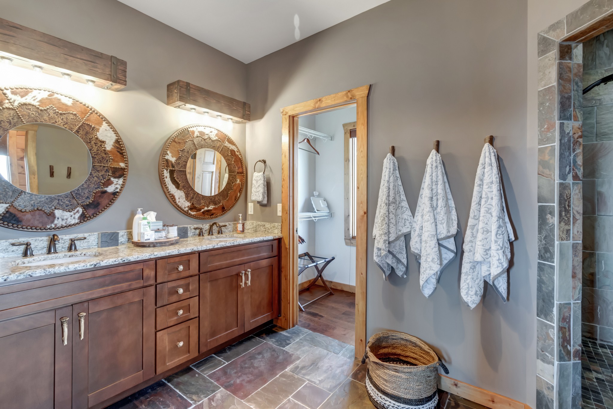 5320 Coconut Ridge Road Smithville, TN 37166 - Photo 34 of 52 a bathroom with a toilet and a sink