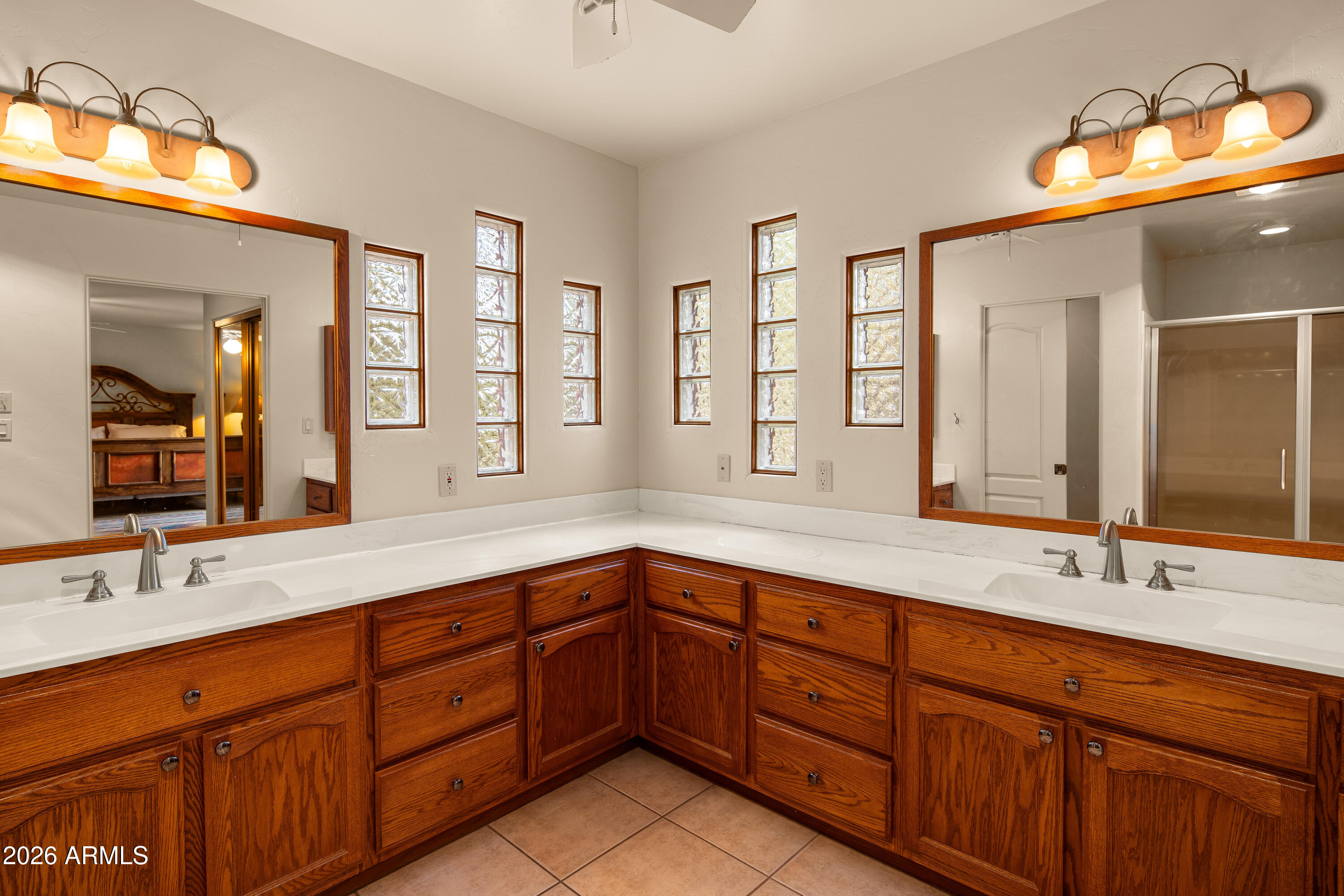 355 El Camino Road Sedona, AZ 86336 - Photo 22 of 46 355ElCaminoRd-PrimarySuite-05