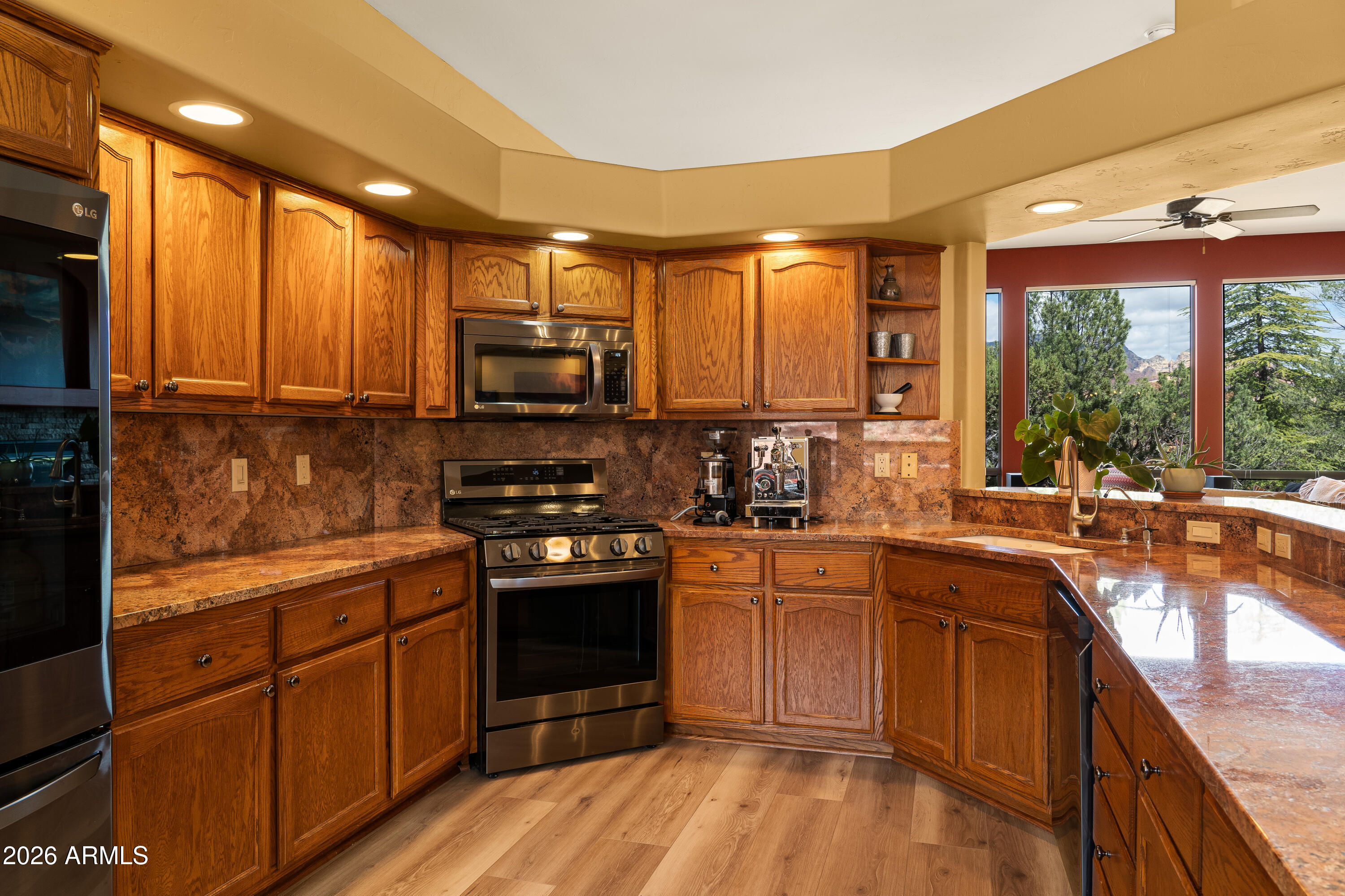 355 El Camino Road Sedona, AZ 86336 - Photo 10 of 46 355ElCaminoRd-CommonAreas-09