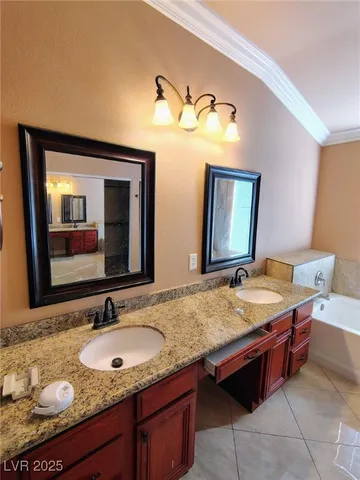 $2,700 | 2574 Golden Bay Court, Henderson, NV 89052