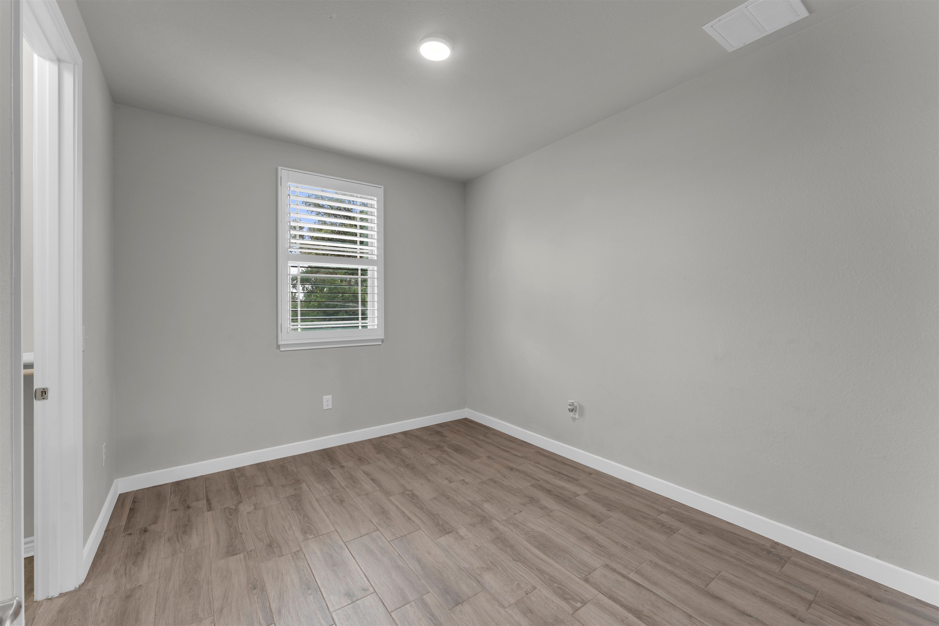 511 Taylor Drive Horseshoe Bay, TX 78657 - Photo 11 of 36