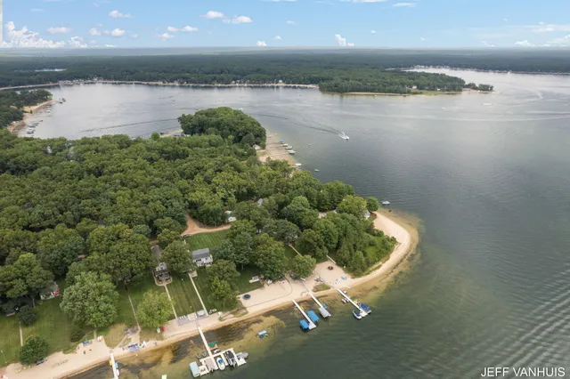 $189,000 | 7848 West Minising Point Drive, Baldwin, MI 49304