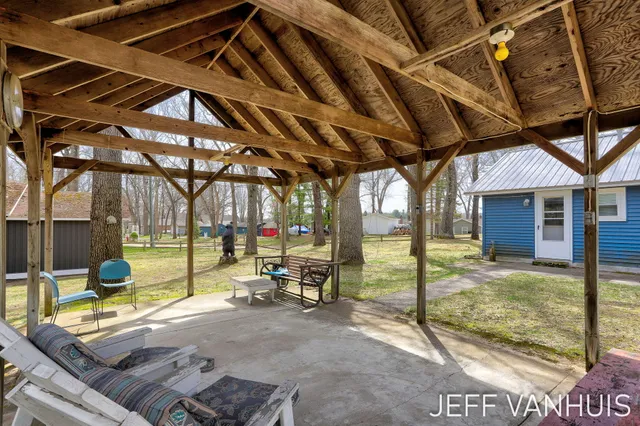 $189,000 | 7848 West Minising Point Drive, Baldwin, MI 49304