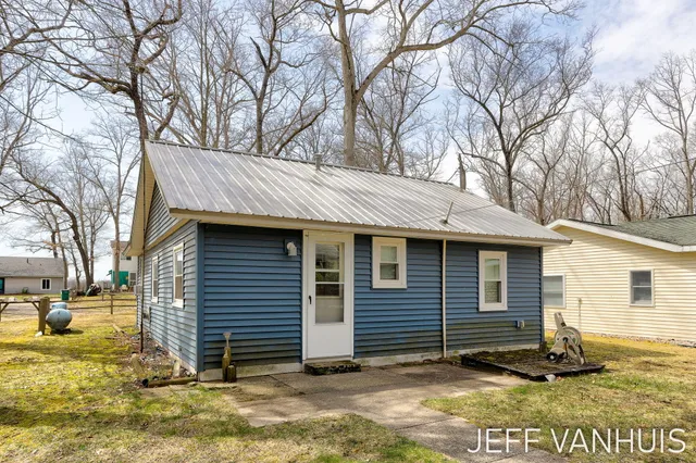 $189,000 | 7848 West Minising Point Drive, Baldwin, MI 49304