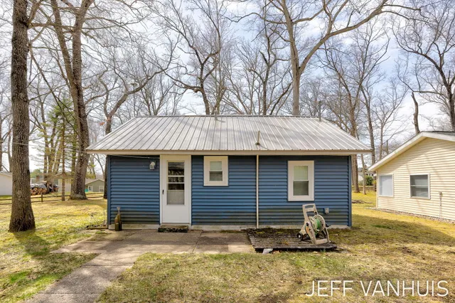 $189,000 | 7848 West Minising Point Drive, Baldwin, MI 49304