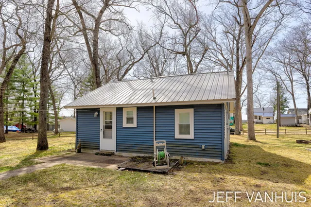 $189,000 | 7848 West Minising Point Drive, Baldwin, MI 49304