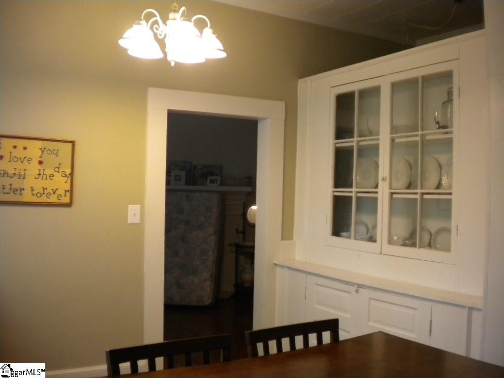 307 East Florida Street Clinton, SC 29325 - Photo 7 of 24 Gallery Image 7