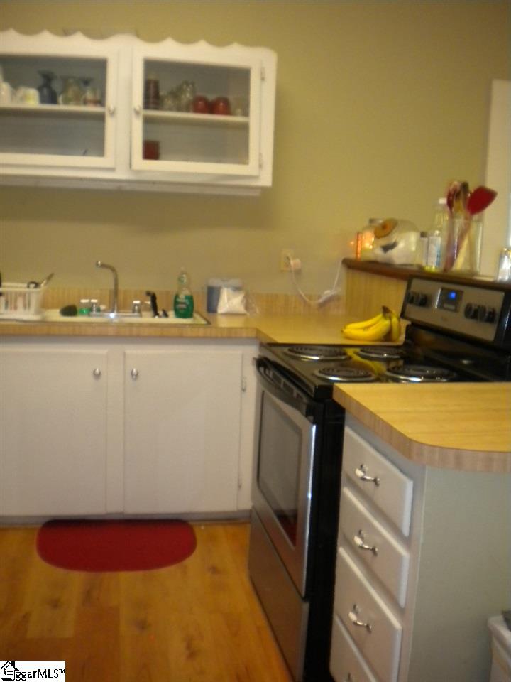 307 East Florida Street Clinton, SC 29325 - Photo 10 of 24 Gallery Image 10