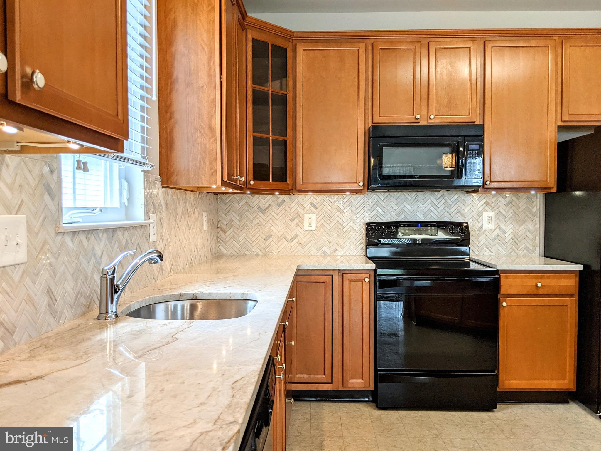 24 Groff Street Clayton, NJ 08312 - Photo 5 of 21 Kitchen