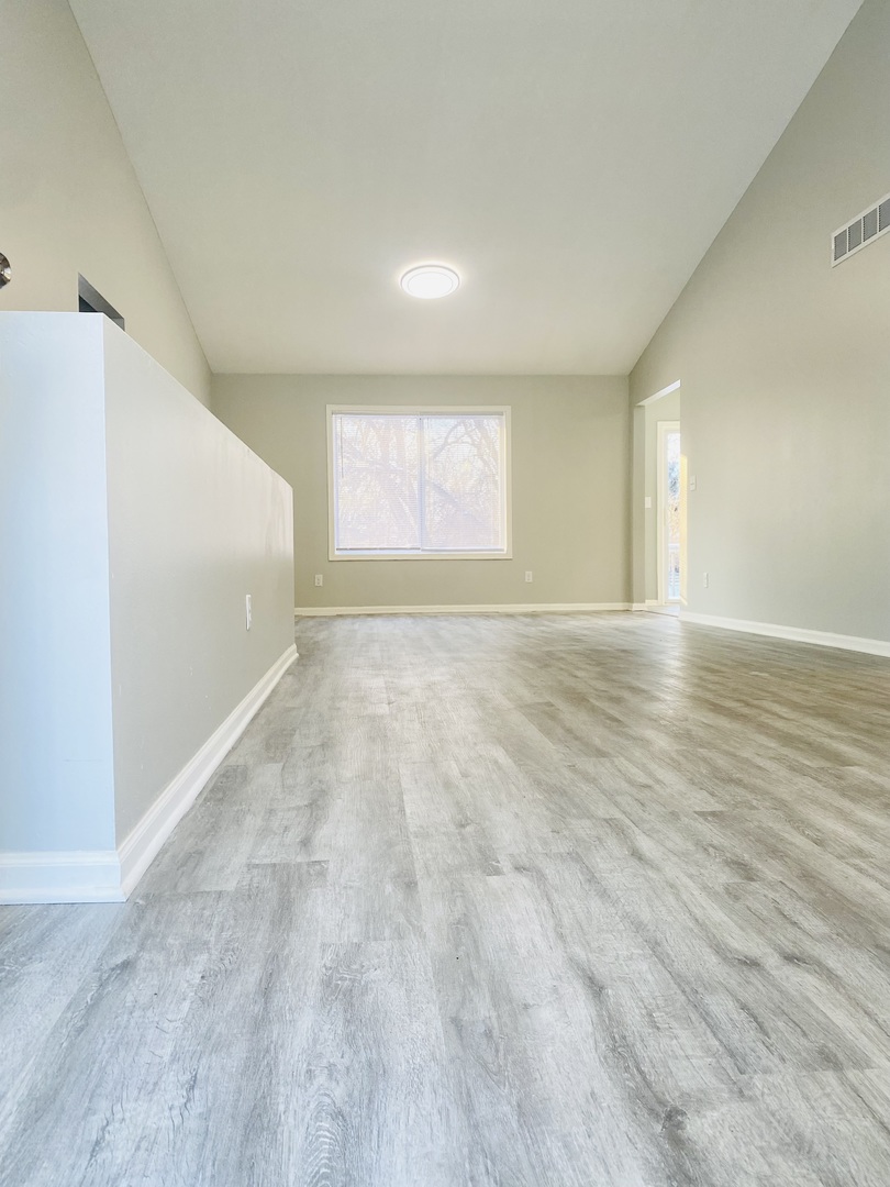 104 Rochester Road Northeast Poplar Grove, IL 61065 - Photo 3 of 22