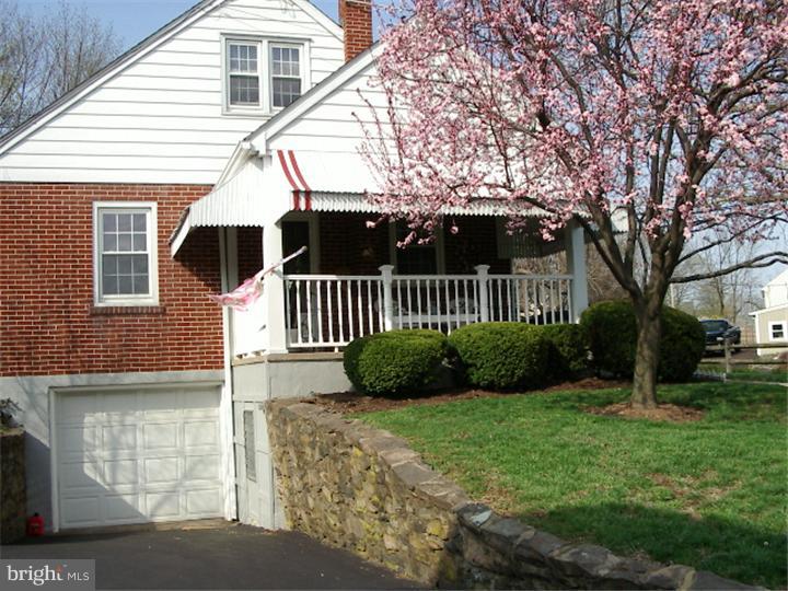 114 Ridge Avenue Perkasie, PA 18944 - Photo 3 of 20 Exterior Side