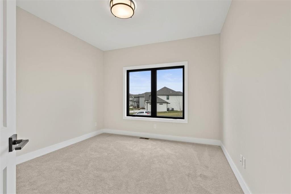 2303 Southwest Serena Place Lee's Summit, MO 64082 - Photo 17 of 32