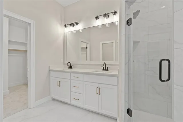 $695,000 | 2303 Southwest Serena Place, Lee's Summit, MO 64082