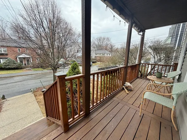 $2,600 | 42 Court Street, Unit 1, Newton, MA 02458