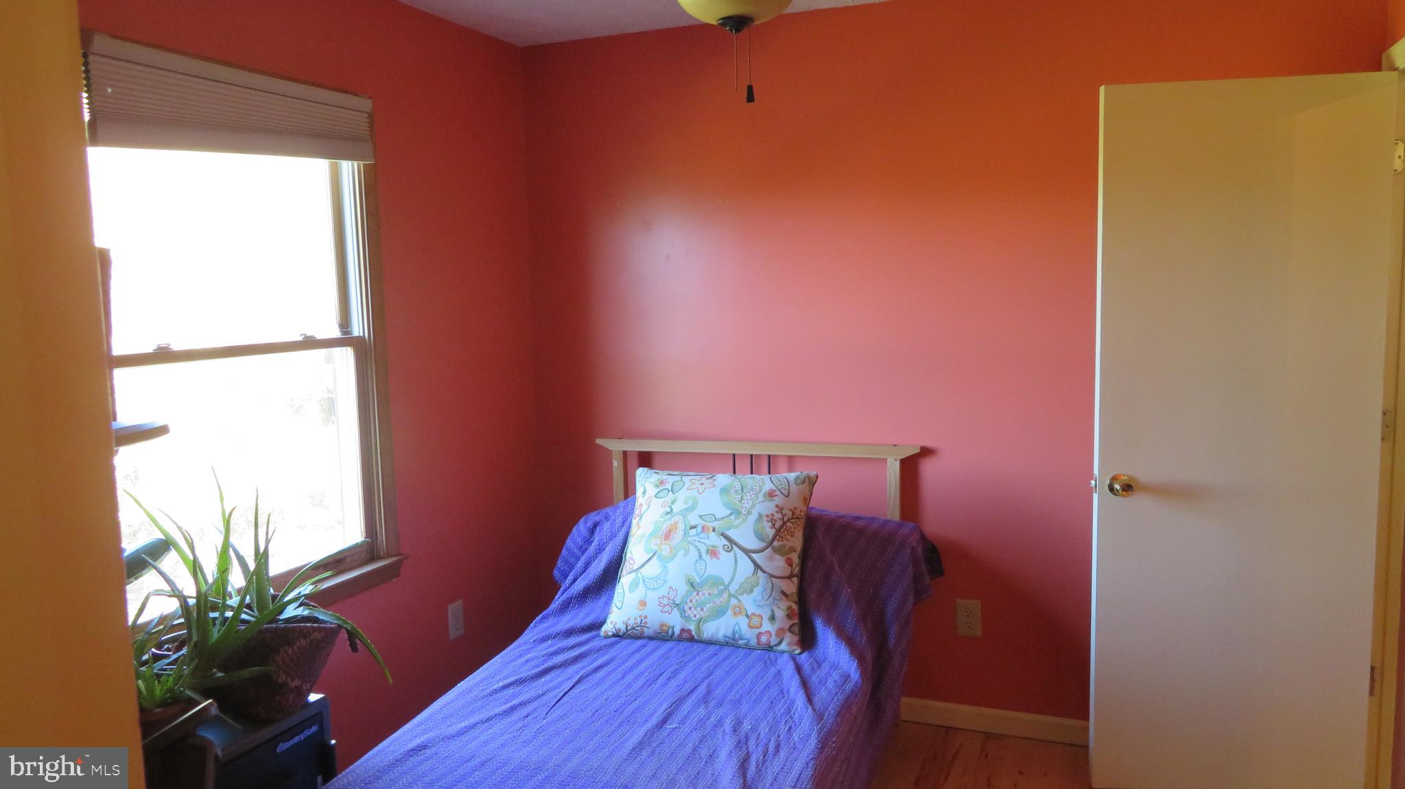 55 West View Lane Castleton, VA 22716 - Photo 27 of 64 First Bedroom