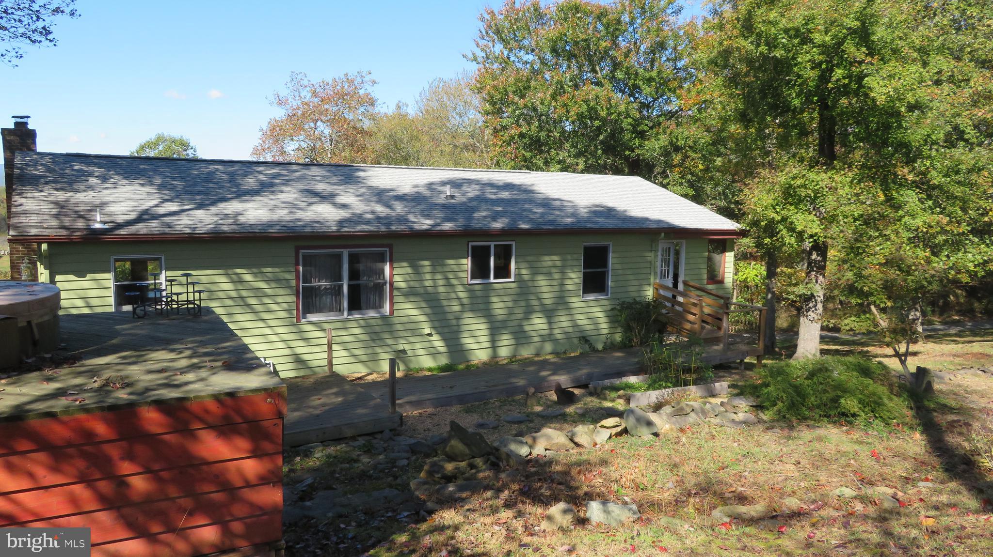 55 West View Lane Castleton, VA 22716 - Photo 6 of 64 Back of house