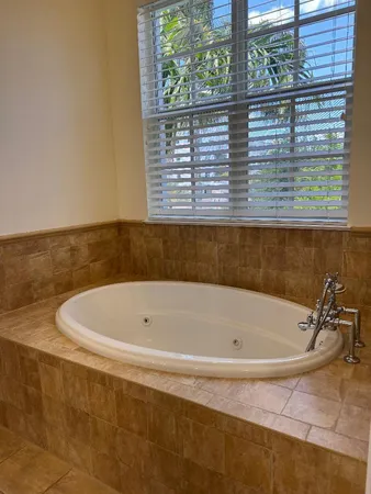 $5,500 | 304 West Mallory Circle, Delray Beach, FL 33483