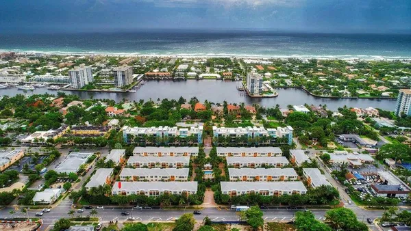 $5,500 | 304 West Mallory Circle, Delray Beach, FL 33483