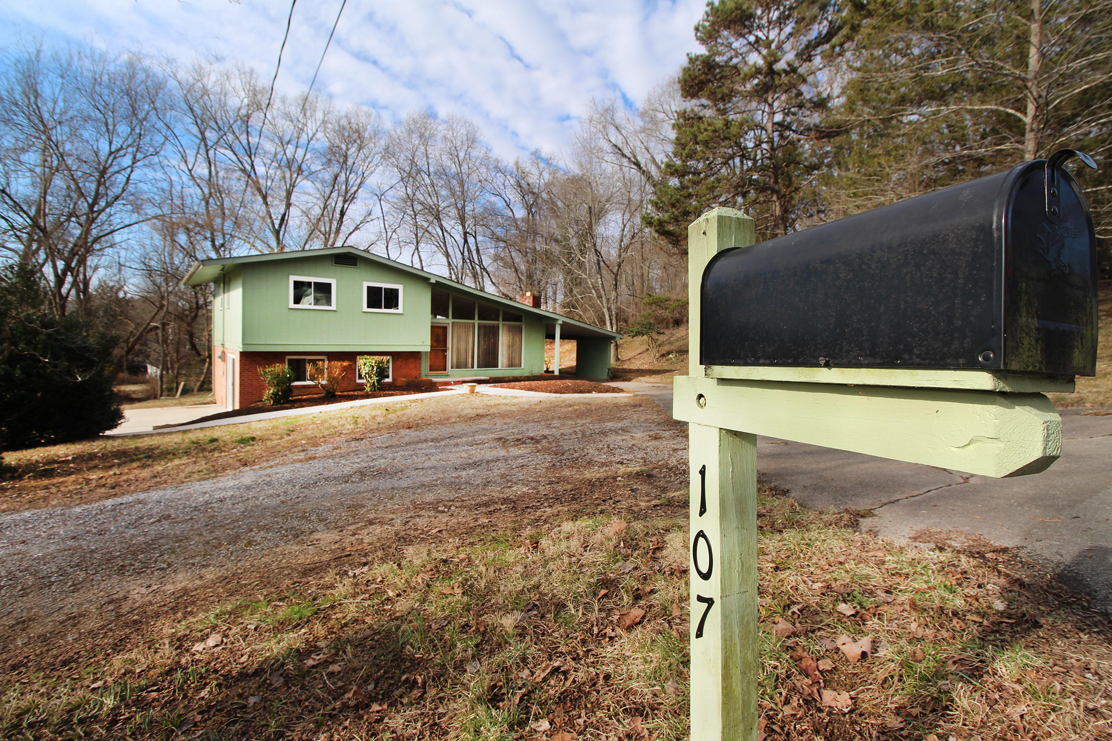 107 North Seneca Road Oak Ridge, TN 37830 - Photo 7 of 28 IMG_8256