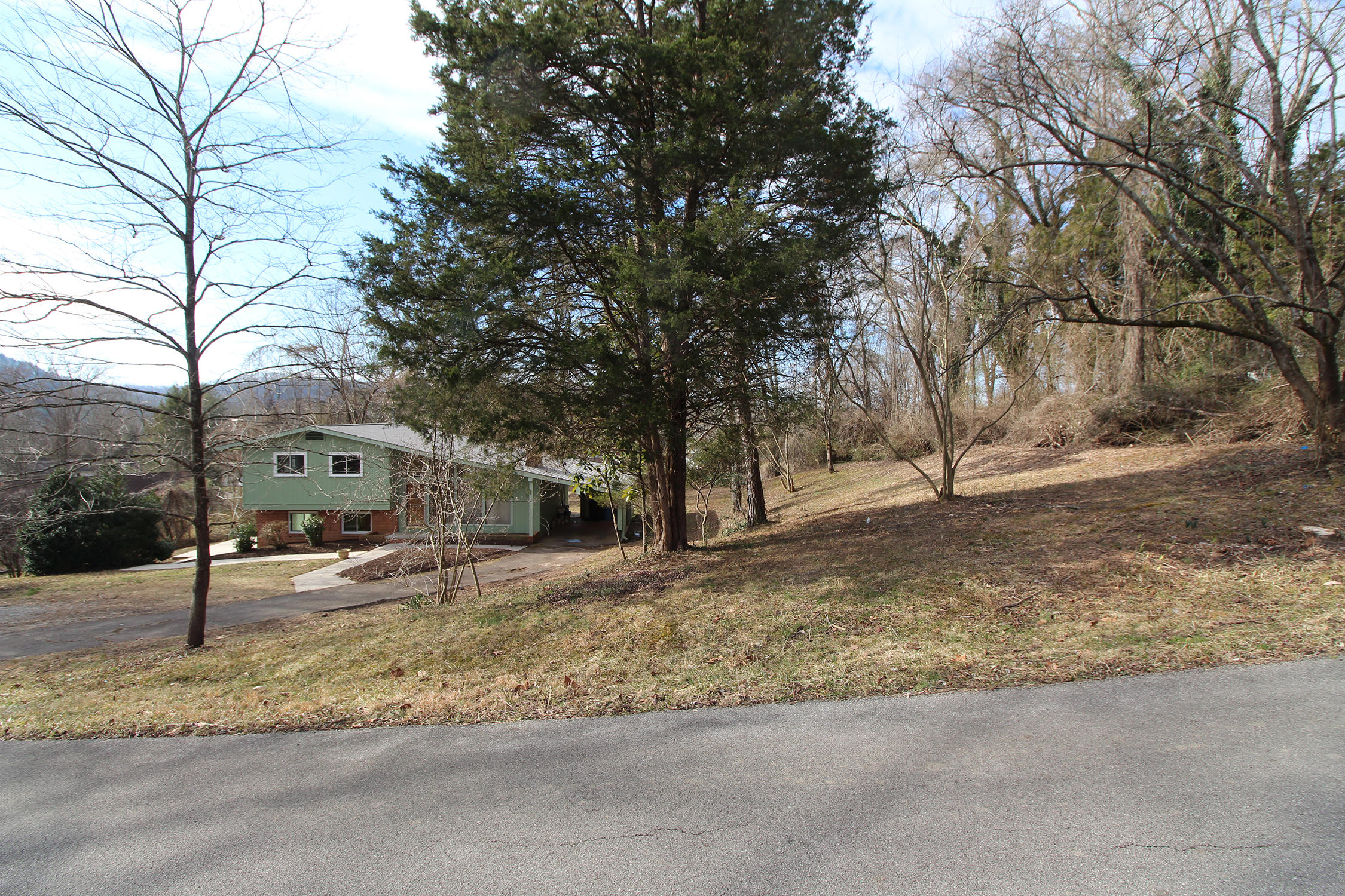 107 North Seneca Road Oak Ridge, TN 37830 - Photo 8 of 28 IMG_8257