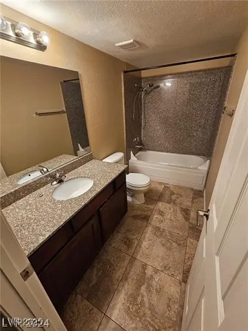 $1,150 | 5081 River Glen Drive, Unit 119, Las Vegas, NV 89103