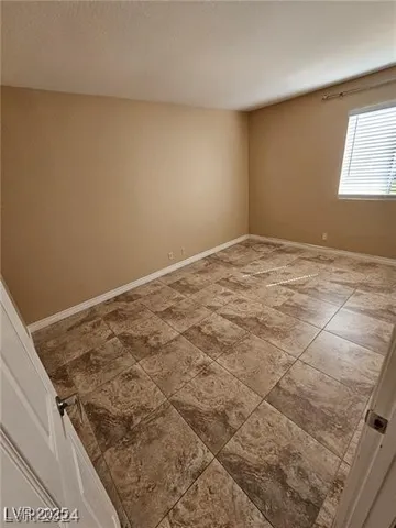 $1,150 | 5081 River Glen Drive, Unit 119, Las Vegas, NV 89103